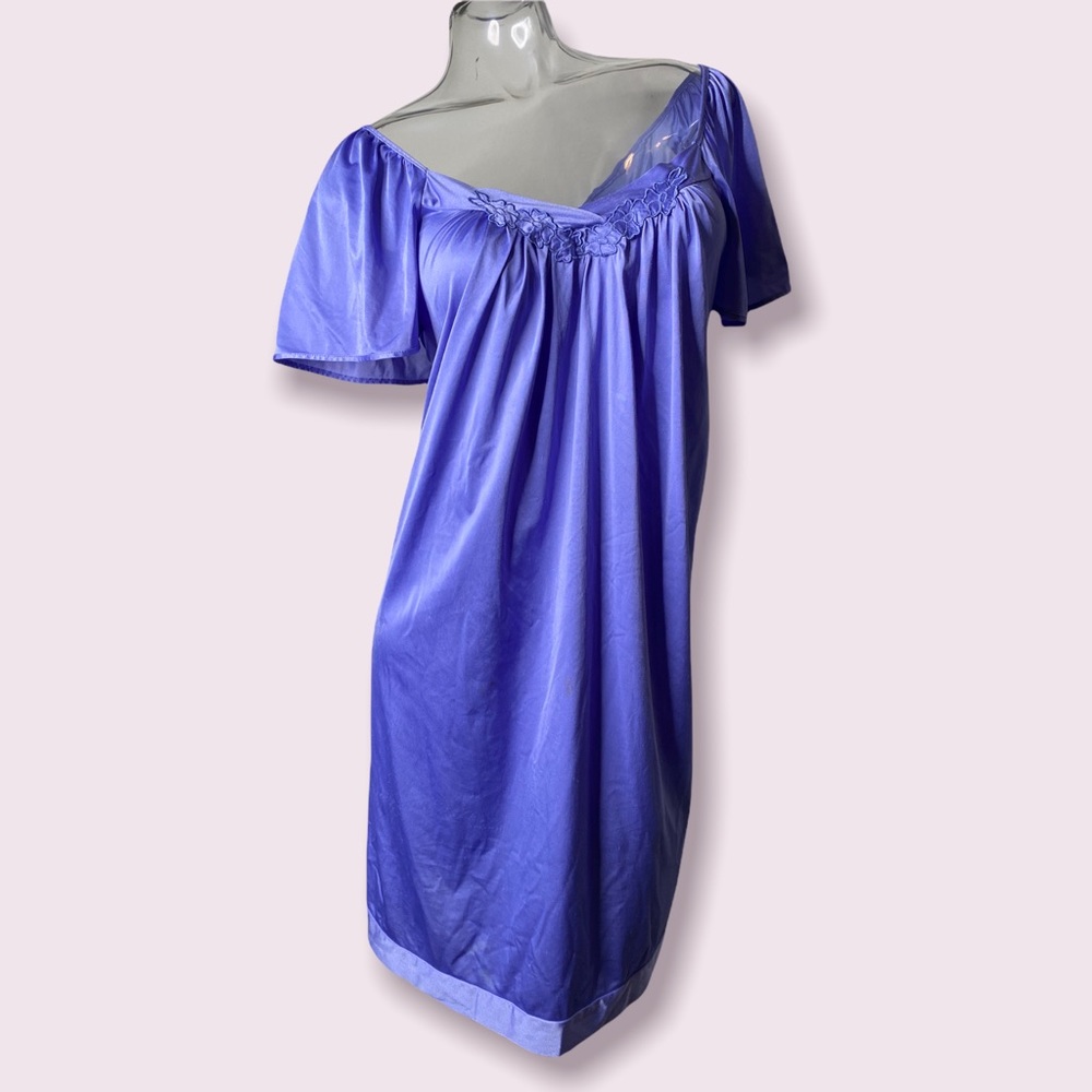 Vanity Fair lilac vintage nightgown lingerie size L